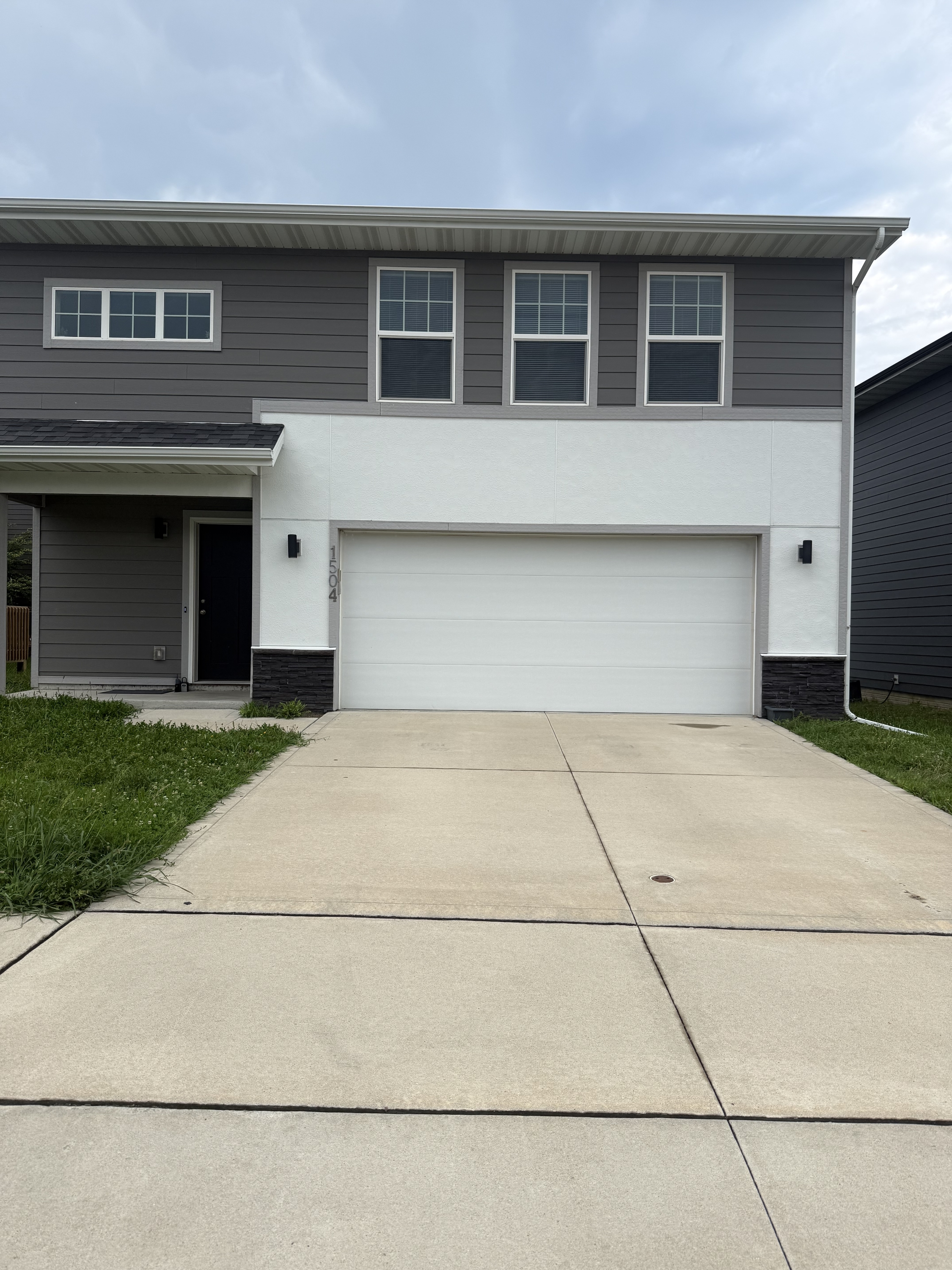 1504 Northeast Polk Drive